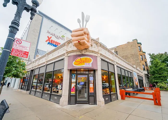 Modern Style Full Kitchen Boystown * Chicago